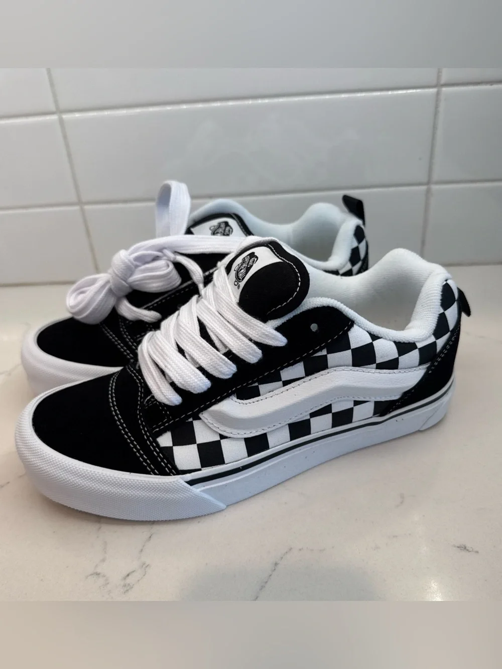 New Vans Knu Skool Skate Shoe Size 5.5 Y Men’s Black White Check Lace Up Sneaker